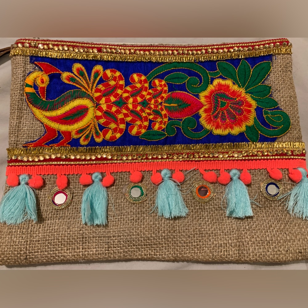 Balinese Handmade Cosmetic Clutch Pouch - Picture 4 of 7